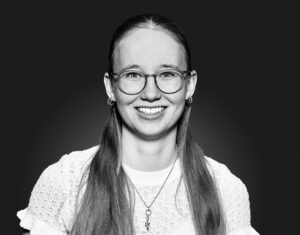 Foto von Marlene Barz, Online Marketing Managerin bei der Buchmarketing Agentur medialike, verantwortlich für Presse und Social Media